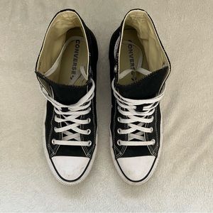 Converse Black and white Size 11 (no box)